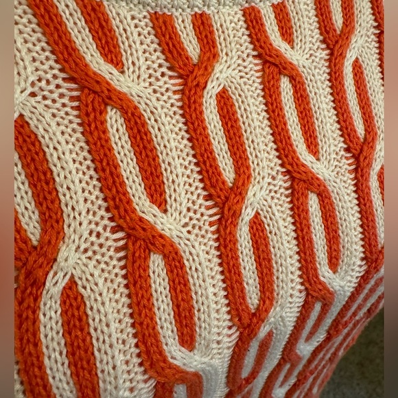 WILLOW & CLAY Orange & Ivory Knit Sweater - Medium - Picture 4 of 12